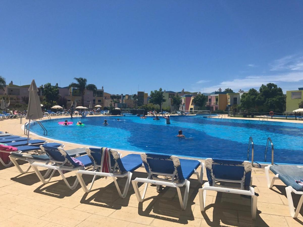 Marina De Albufeira Orada Resort - 2-Bed Apartment With Huge Pool Bagian luar foto
