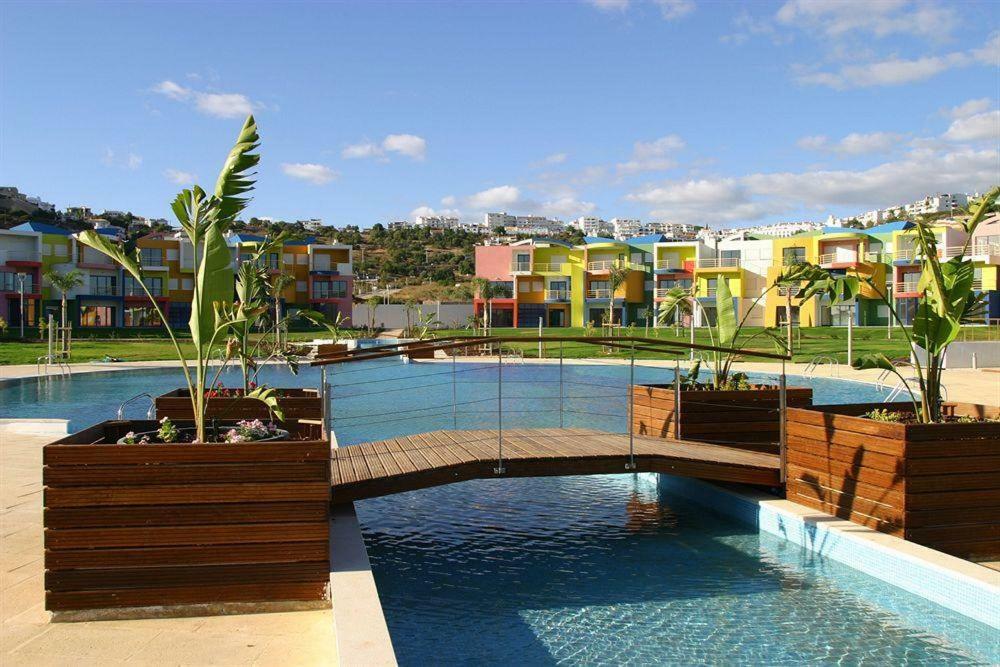 Marina De Albufeira Orada Resort - 2-Bed Apartment With Huge Pool Bagian luar foto
