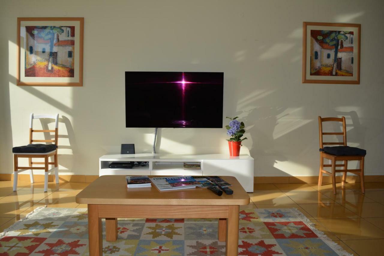 Marina De Albufeira Orada Resort - 2-Bed Apartment With Huge Pool Bagian luar foto